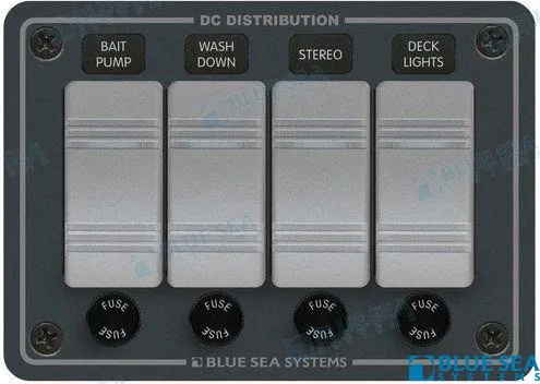 Tableau horizontal 4 interrupteurs 133 x 95 mm Blue Sea - réf BS8262